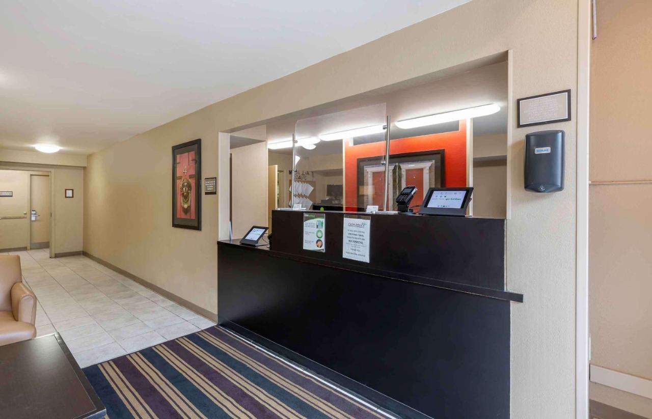 Suburban Studios Copley Akron West Экстерьер фото